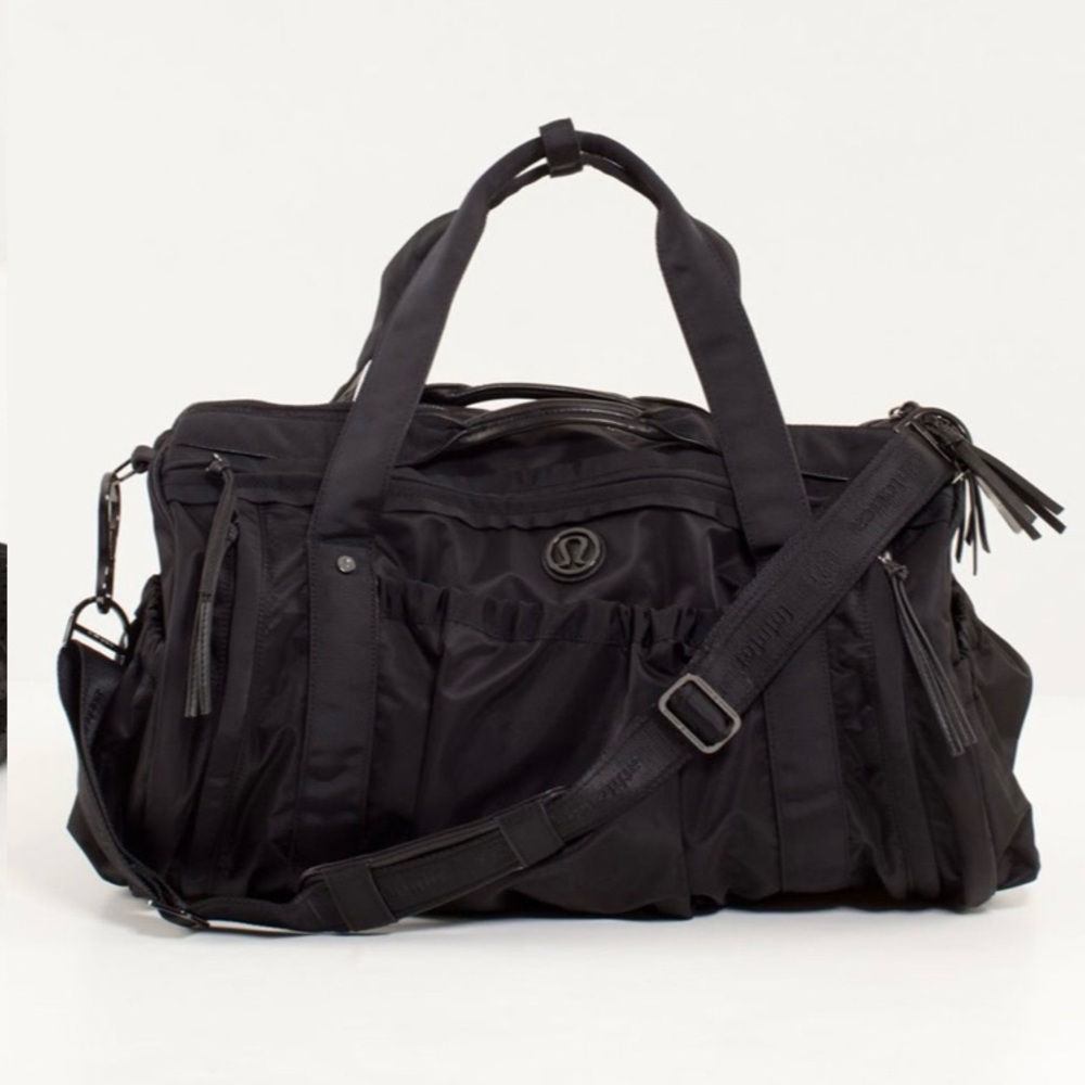 lululemon athletica Black Everyday Convertible Women’s Duffel Bag